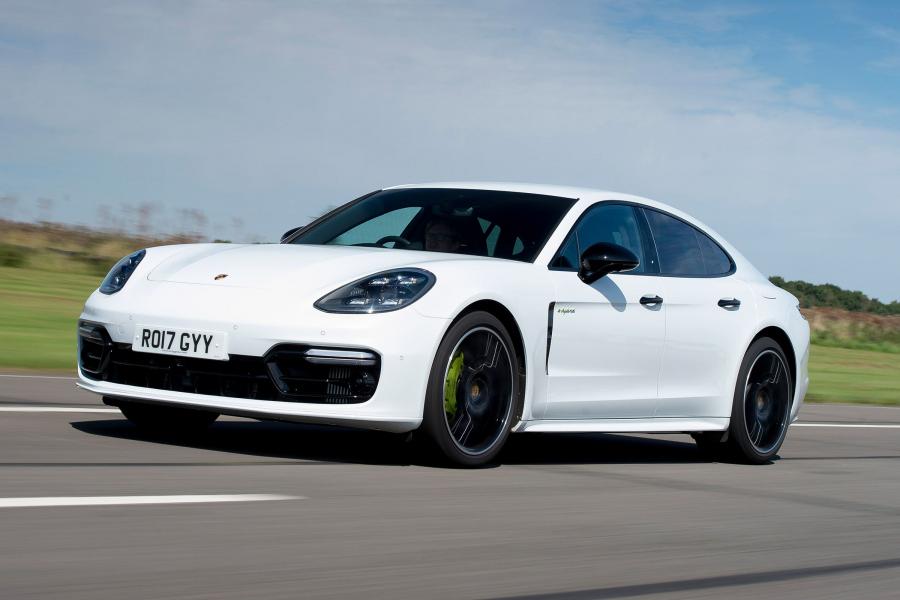 Porsche Panamera 4 E-Hybrid (971) (UK) '2017